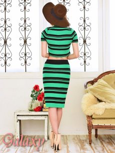 画像4: ニット素材*ボーダー柄ショート丈トップス＆スカートセットアップ*2color (4)