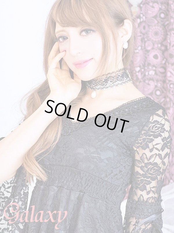 画像6: 胸元Ｖ総レースデザイン*セクシーフレアーミニドレス*2color (6)