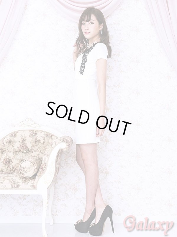 画像10: ラグジュアリーレース重ね*GOLDバックル付フェイクベルト*オフショルバイカラータイトミニドレス*2color*S/M/L (10)