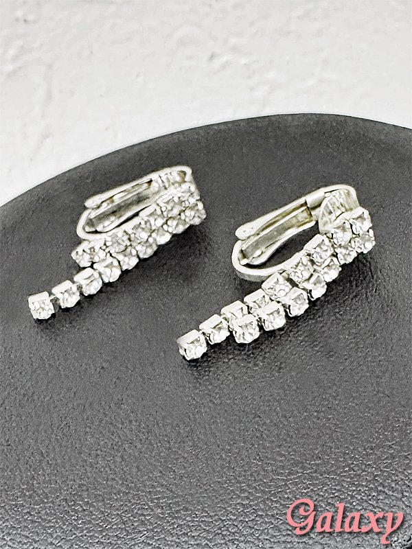 画像4: Vラインデザイン*ラインストーンアクセサリー2点セット【ネックレス・イヤリング】 (4)