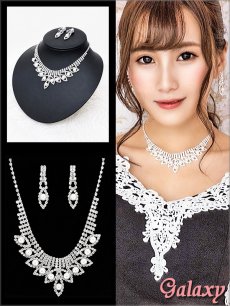 画像1: リーフレースモチーフ*パール×クリアビジュ*アクセサリー2点セット【ネックレス・イヤリング】 (1)