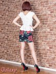 画像7: 【Rich or Die】フラワーモチーフクリスタルビジュー＆パール付*デッサン風水彩ローズ柄ぺプラムミニドレス*1color (7)