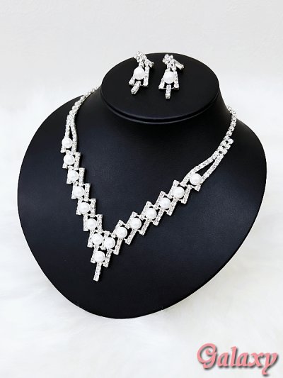 画像1: Vラインカット*パール×クリアビジュ*アクセサリー2点セット【ネックレス・イヤリング】